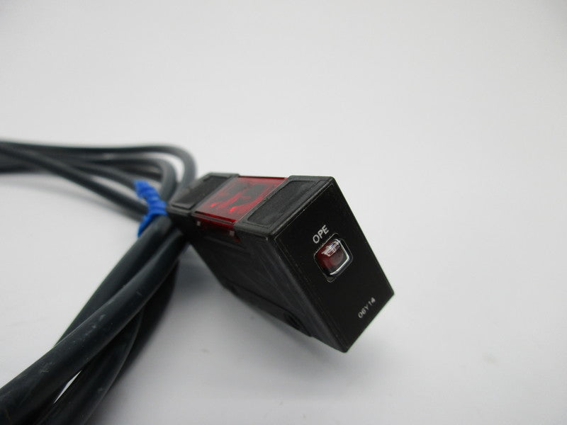 OMRON E3S-AT61-L UNMP