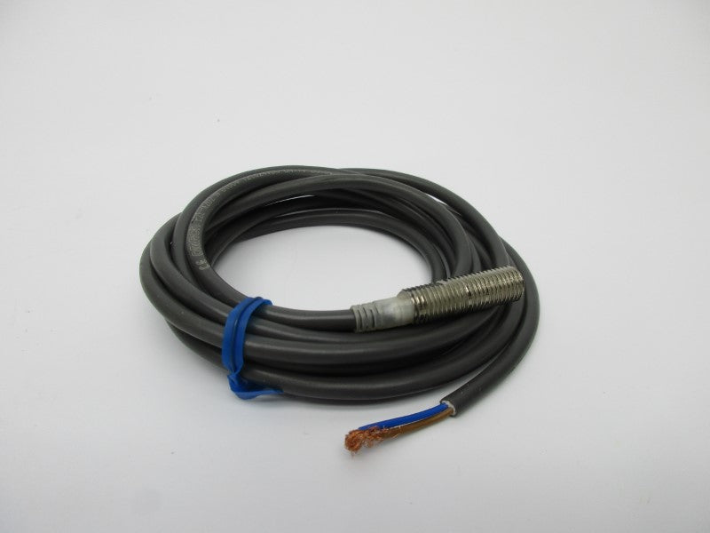 OMRON E2E-X2D2-N UNMP