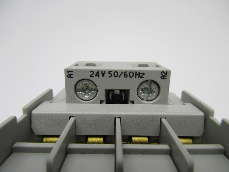 ALLEN BRADLEY 100-C09J10 SER. A 24V NSNP