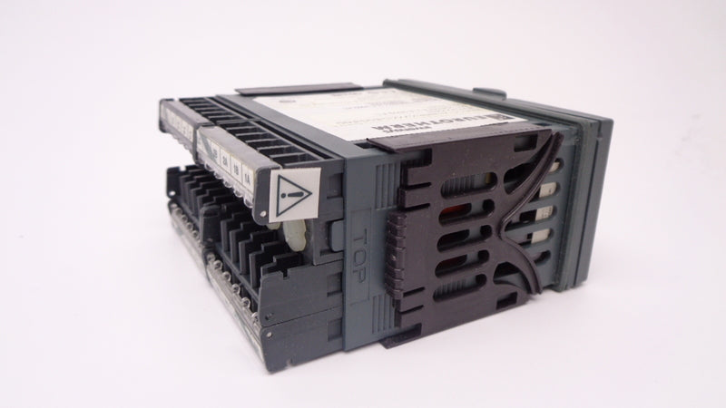 EUROTHERM 32H8/CC/VH/RRR/X/XXX/G/ENG/ENG NSNP