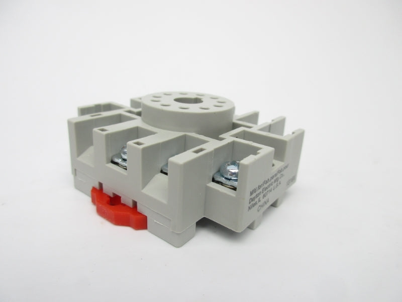 DAYTON 6X156N 600V 5A NSMP