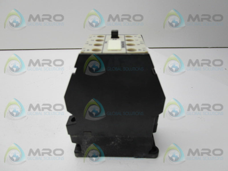 SIEMENS 3TB421-0A CONTACTOR 3POLE 600V  UNMP