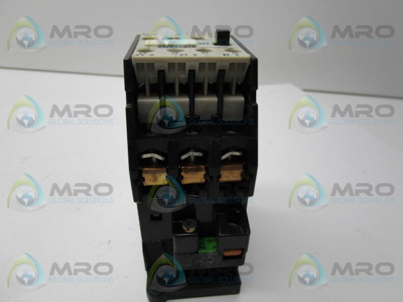 SIEMENS 3TB421-0A CONTACTOR 3POLE 600V  UNMP