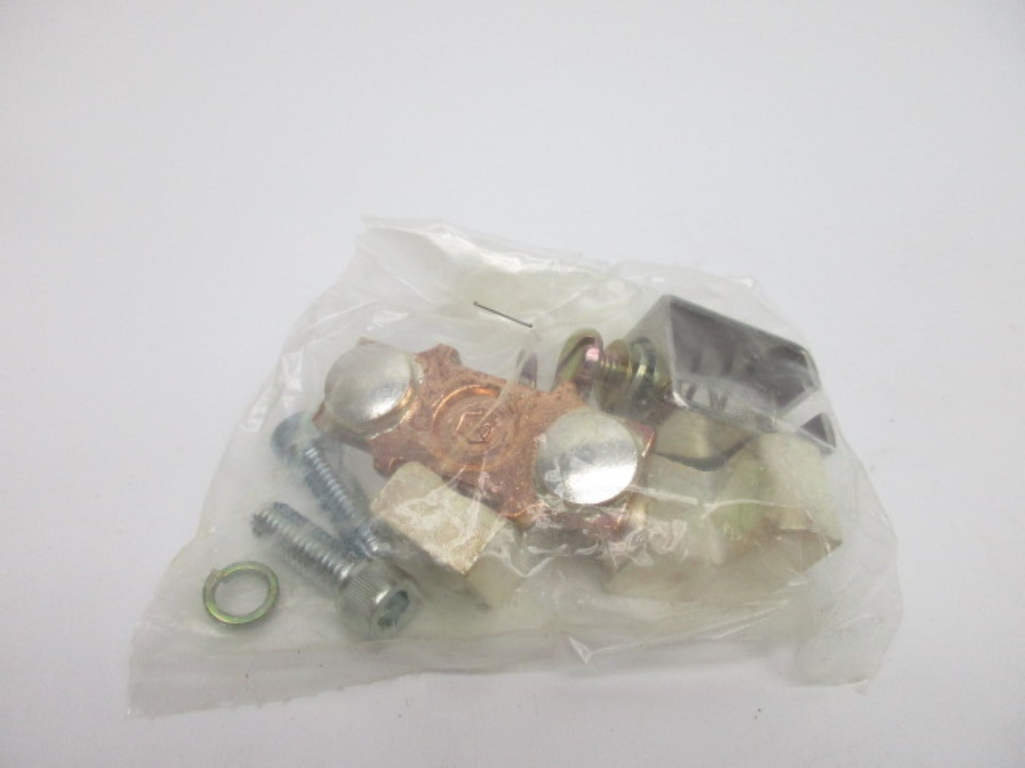 EATON 477B477G05 NSMP