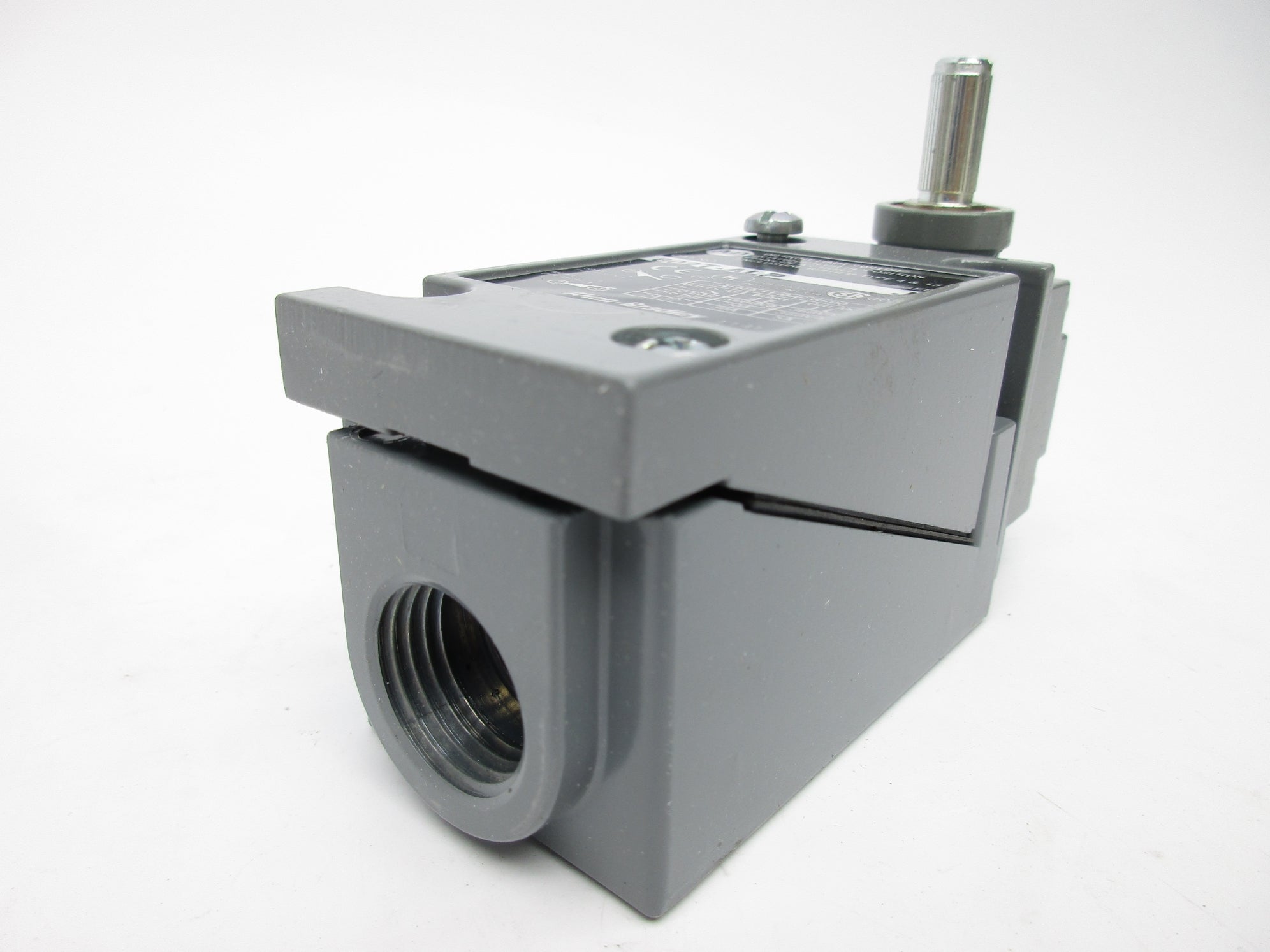 ALLEN BRADLEY 802T-ALP SER. J 120-600VAC 30A (WH) NSMP