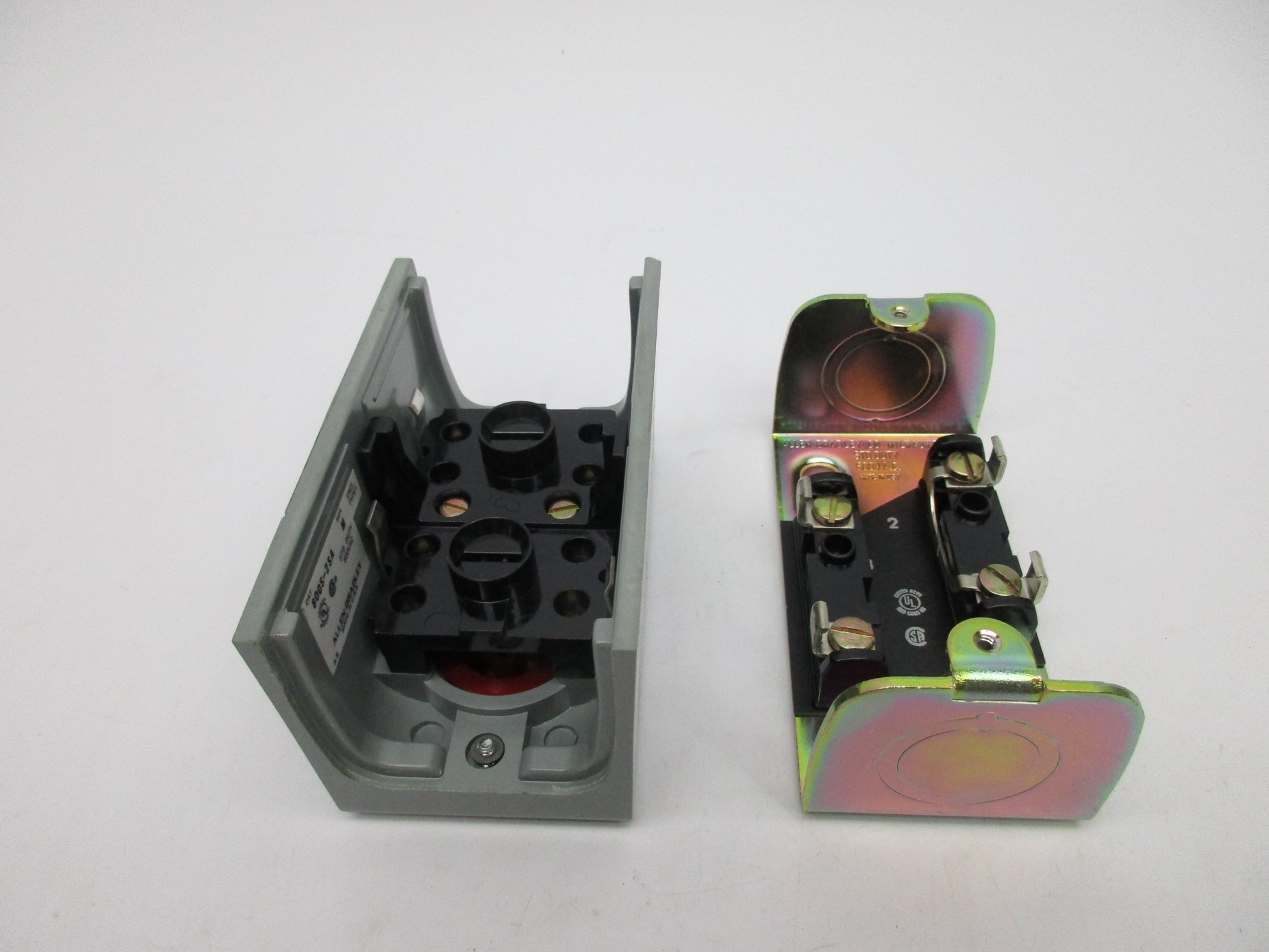 ALLEN BRADLEY 800S-2SA SER. M 600VAC NSNP