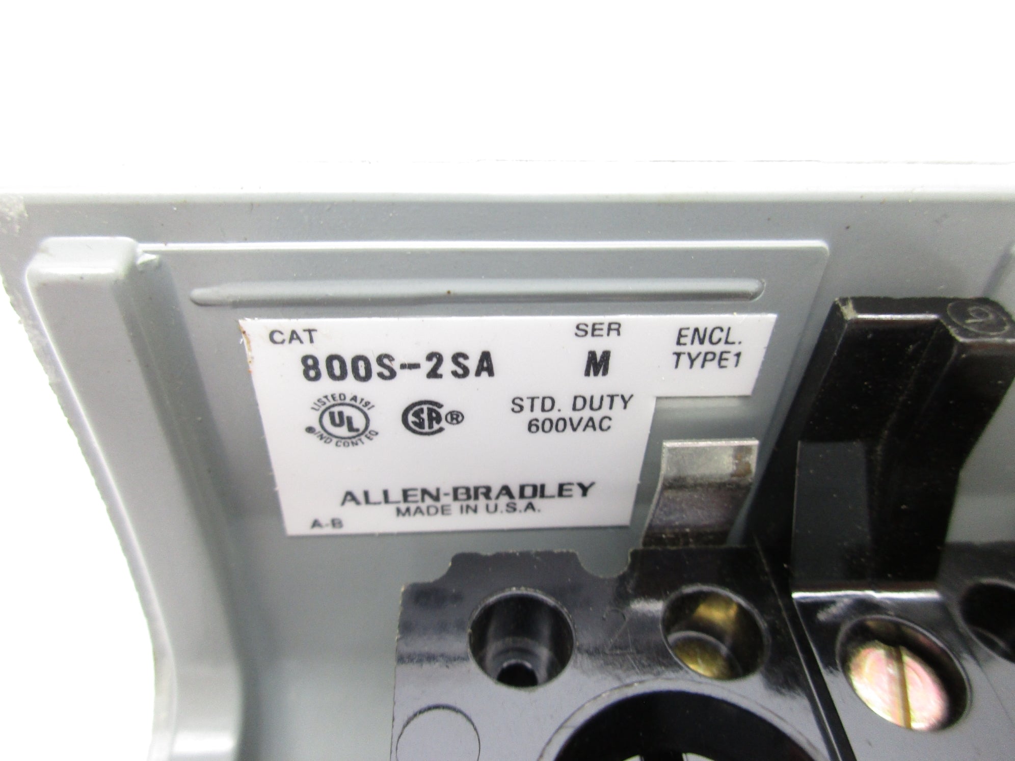 ALLEN BRADLEY 800S-2SA SER. M 600VAC NSNP