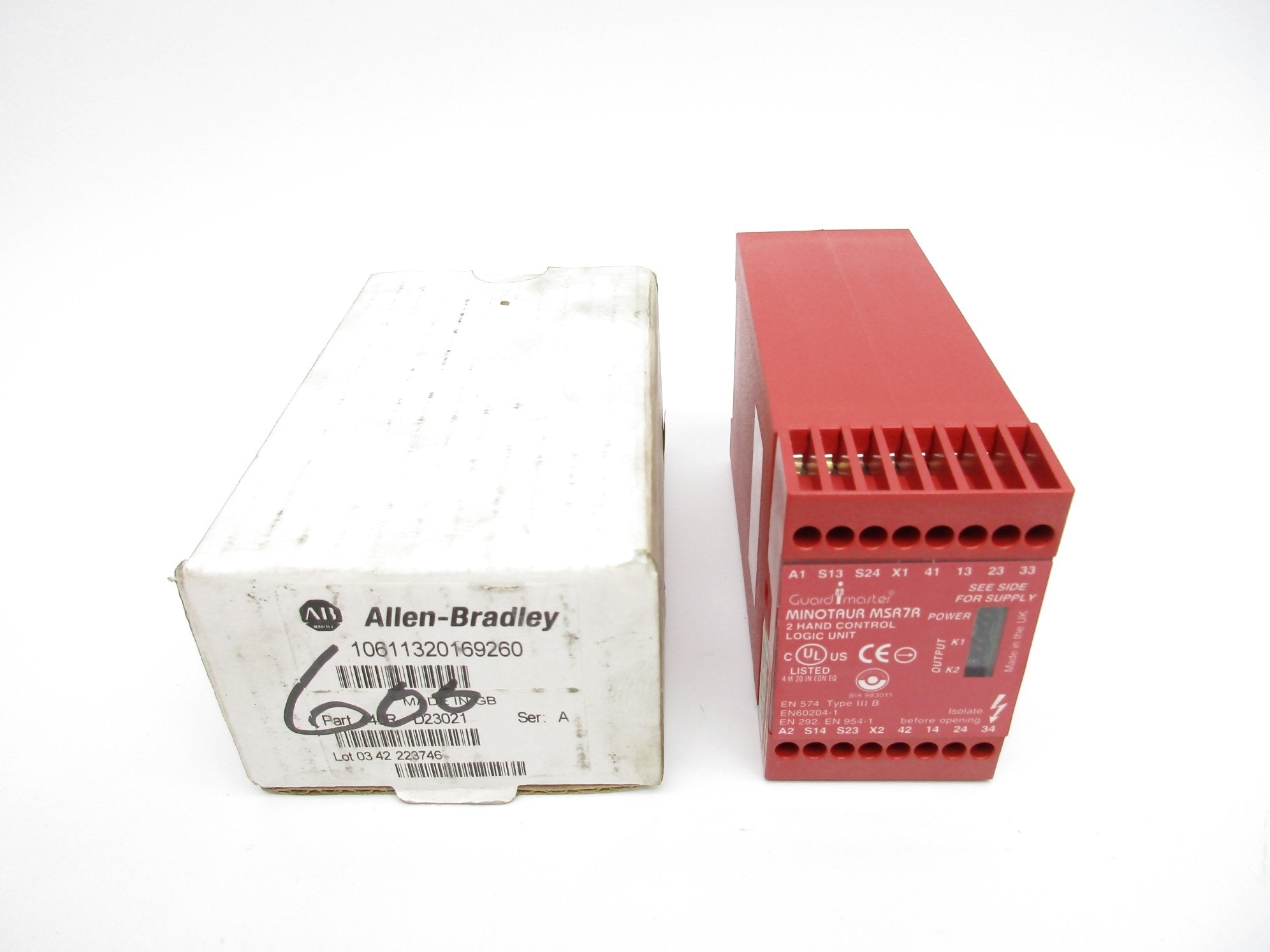 ALLEN BRADLEY 440R-D23021 SER. A 24VAC/DC (WH) NSMP