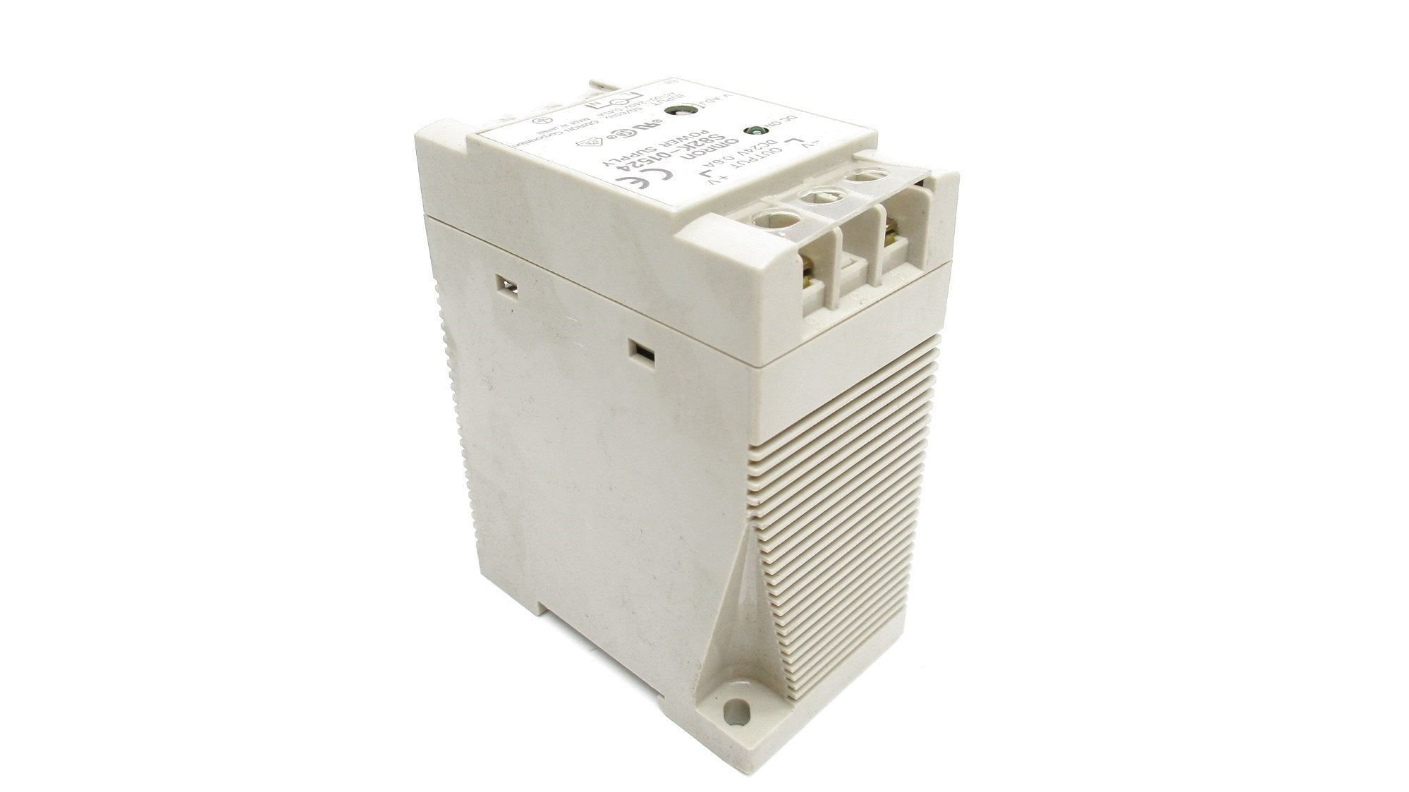 OMRON S82K-01524 100-240VAC 0.45A NSNP