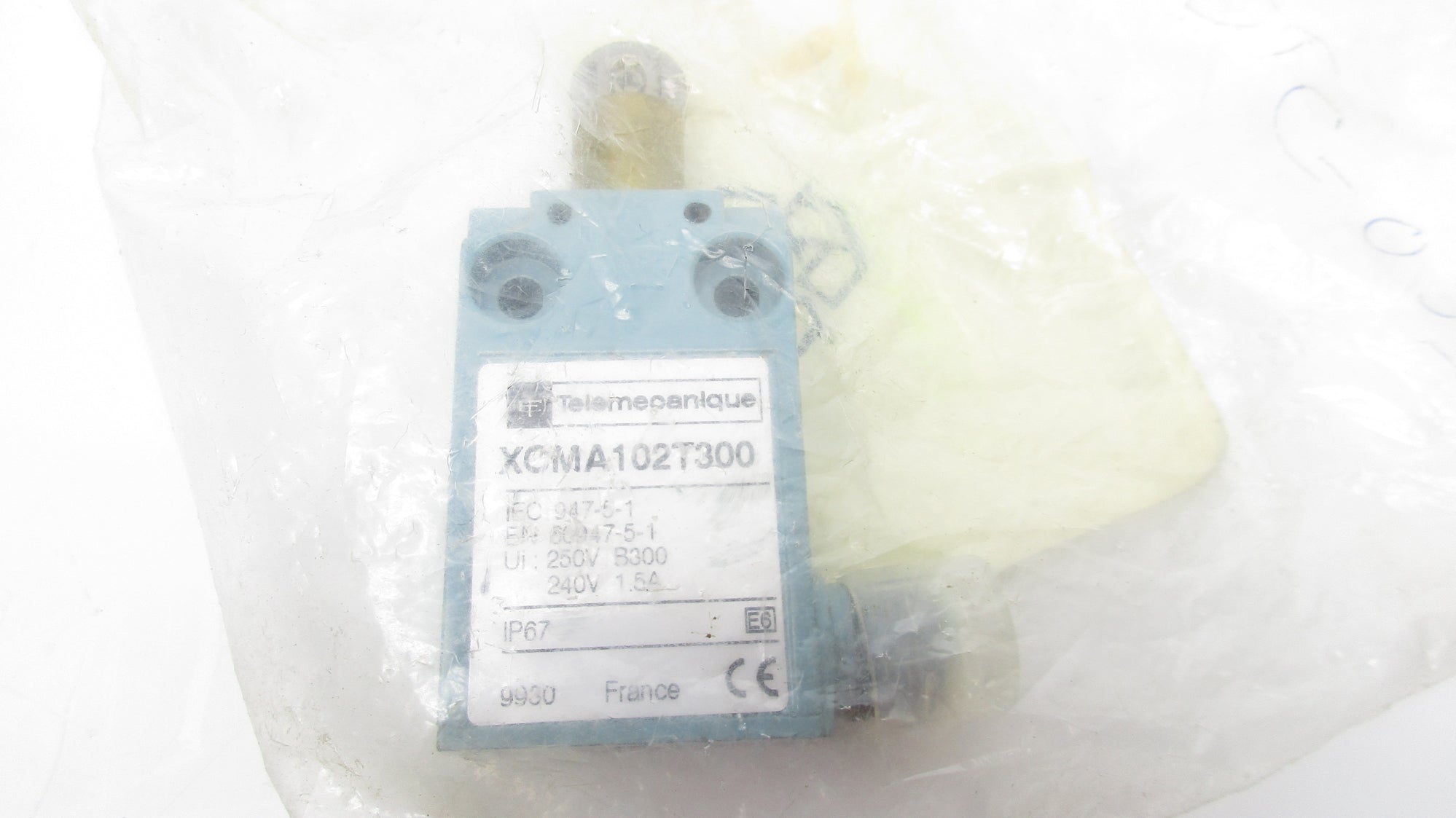 TELEMECANIQUE XCMA102T300 NSMP