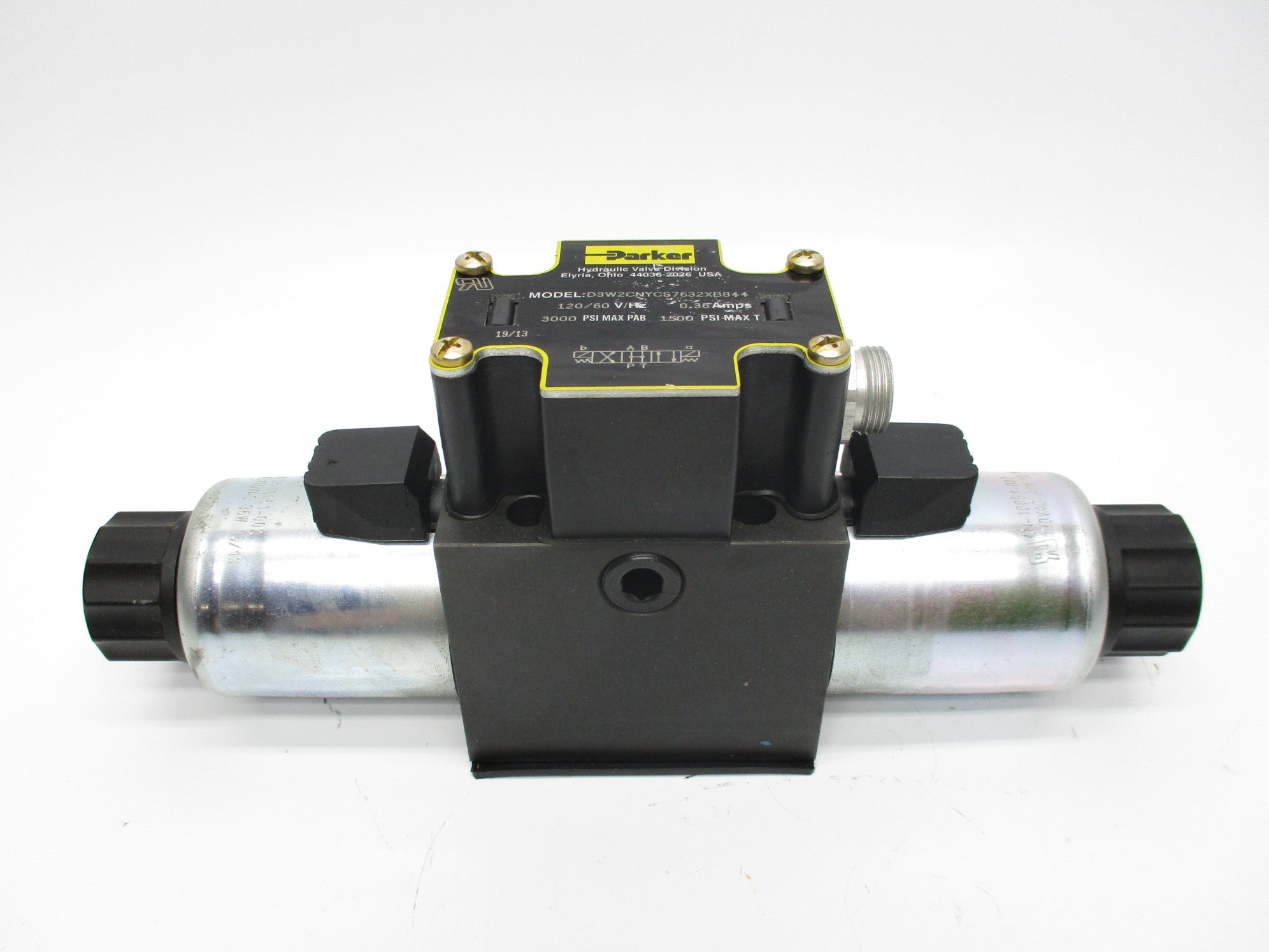 PARKER D3W2CNYCS7632XB844 120VAC 0.36A 1500/3000PSI NSNP