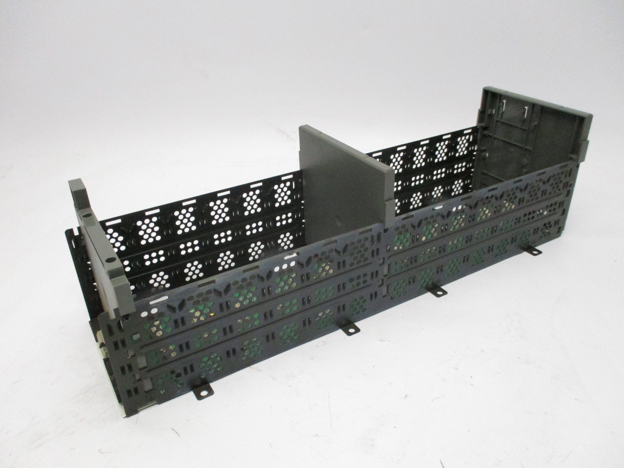 ALLEN BRADLEY 1746-A13 SER. B NSMP