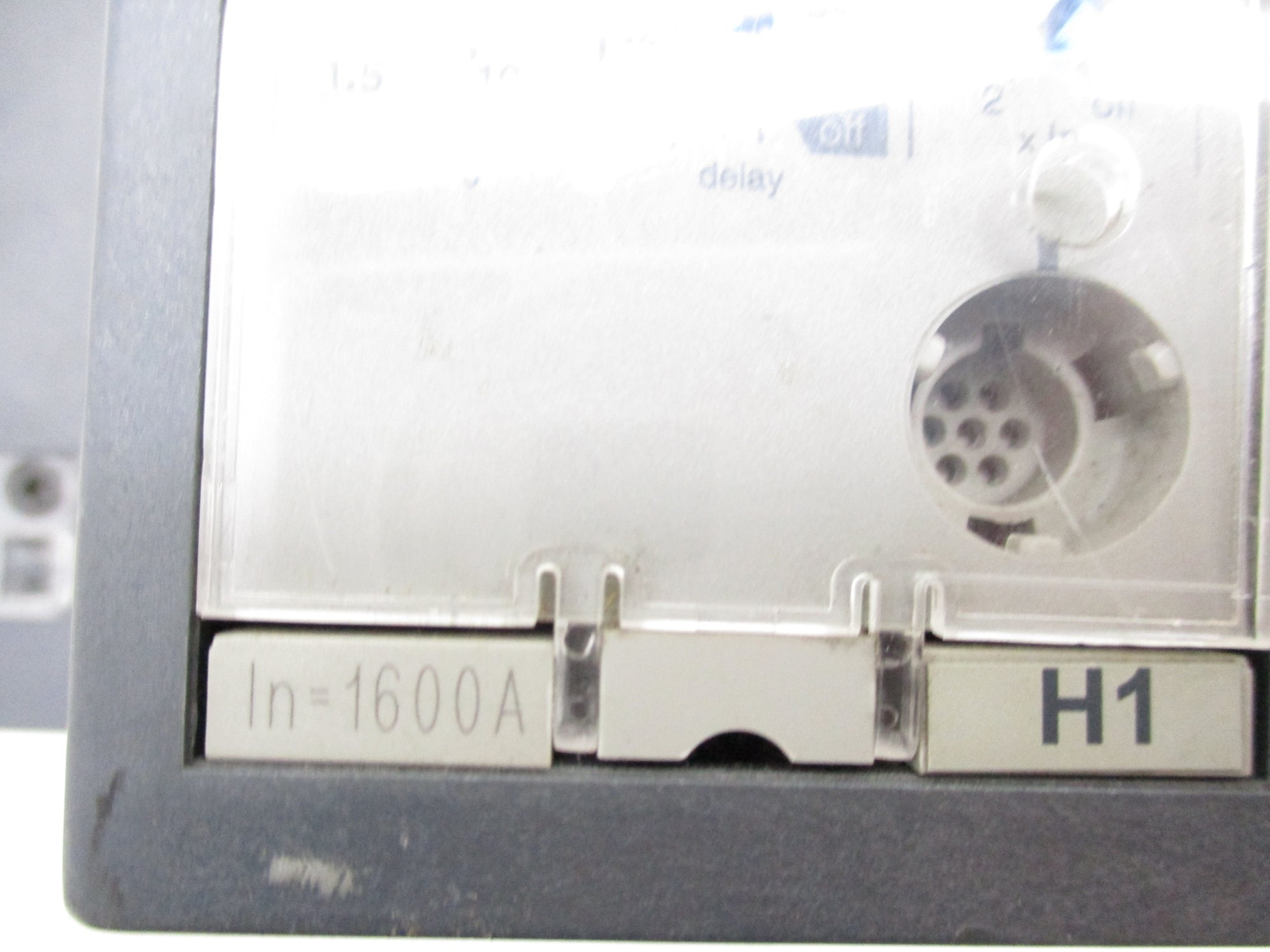 MERLIN GERIN NT16H1 1000V 1600A (AS PICTURED) UNMP