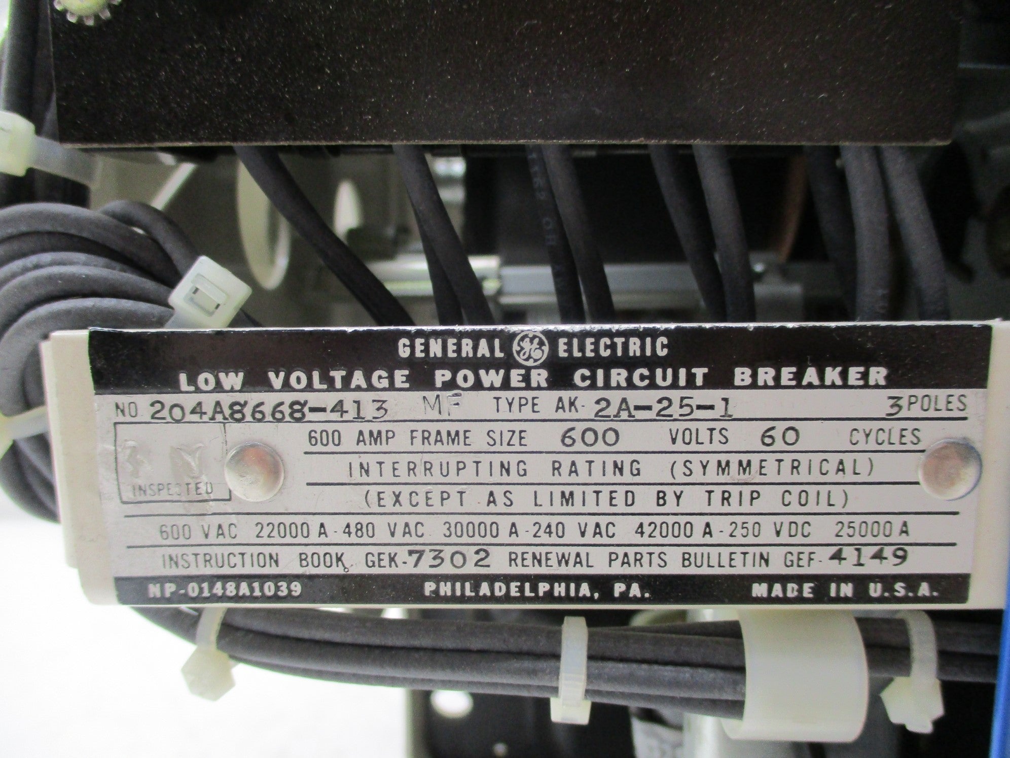 GENERAL ELECTRIC 204A8668-413-MF AK-2A-25-1 600A 600V REMAN