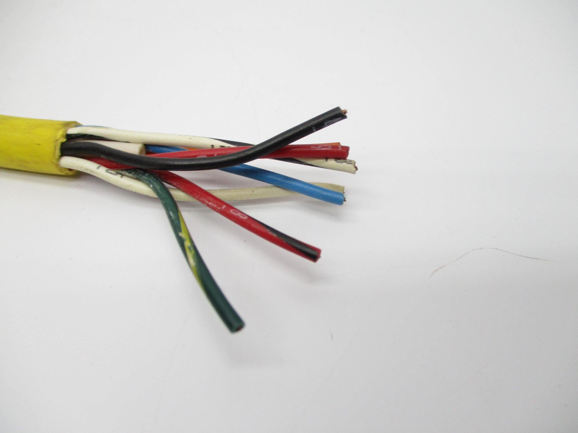 MENCOM MINP-8FPX-50 300V 5A UNMP