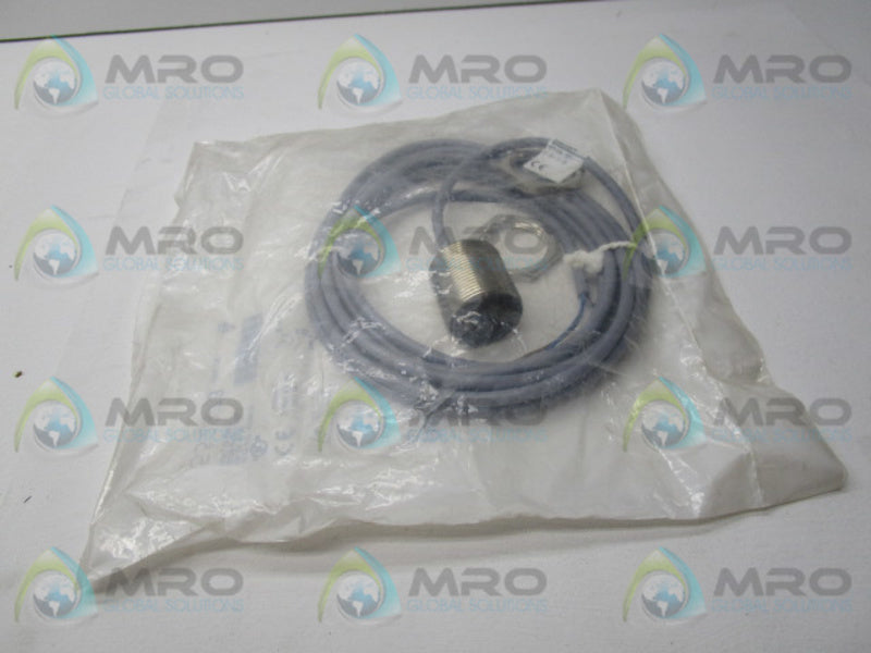 BALLUFF BES516-327-G-E4-Y-03 INDUCTIVE SENSOR  NSMP