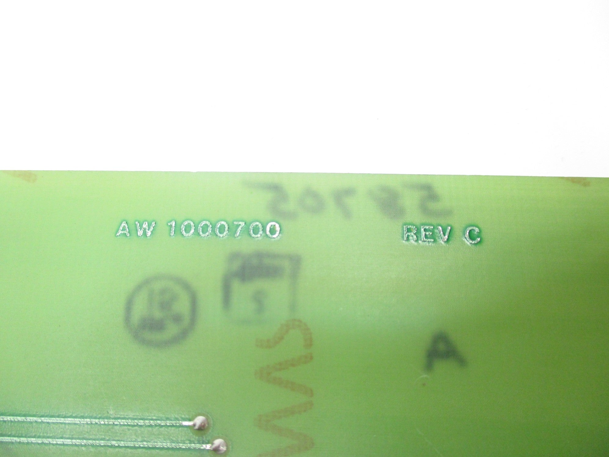 1000550 REV. A UNMP