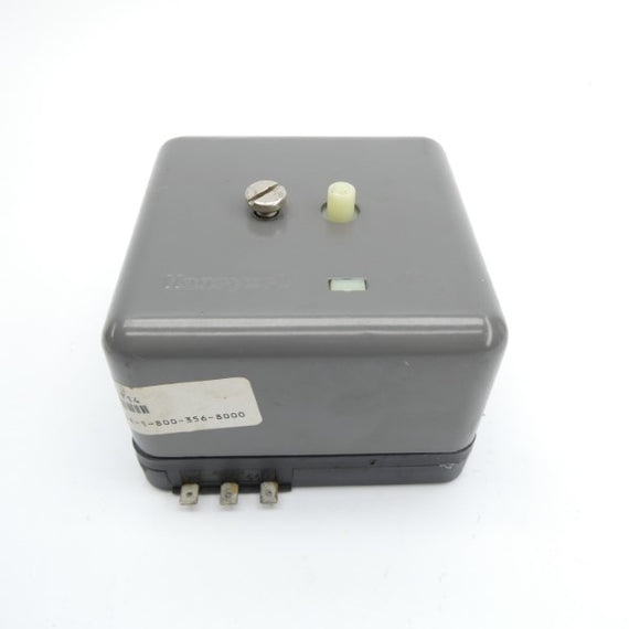 RELAY R4795 120V UNMP