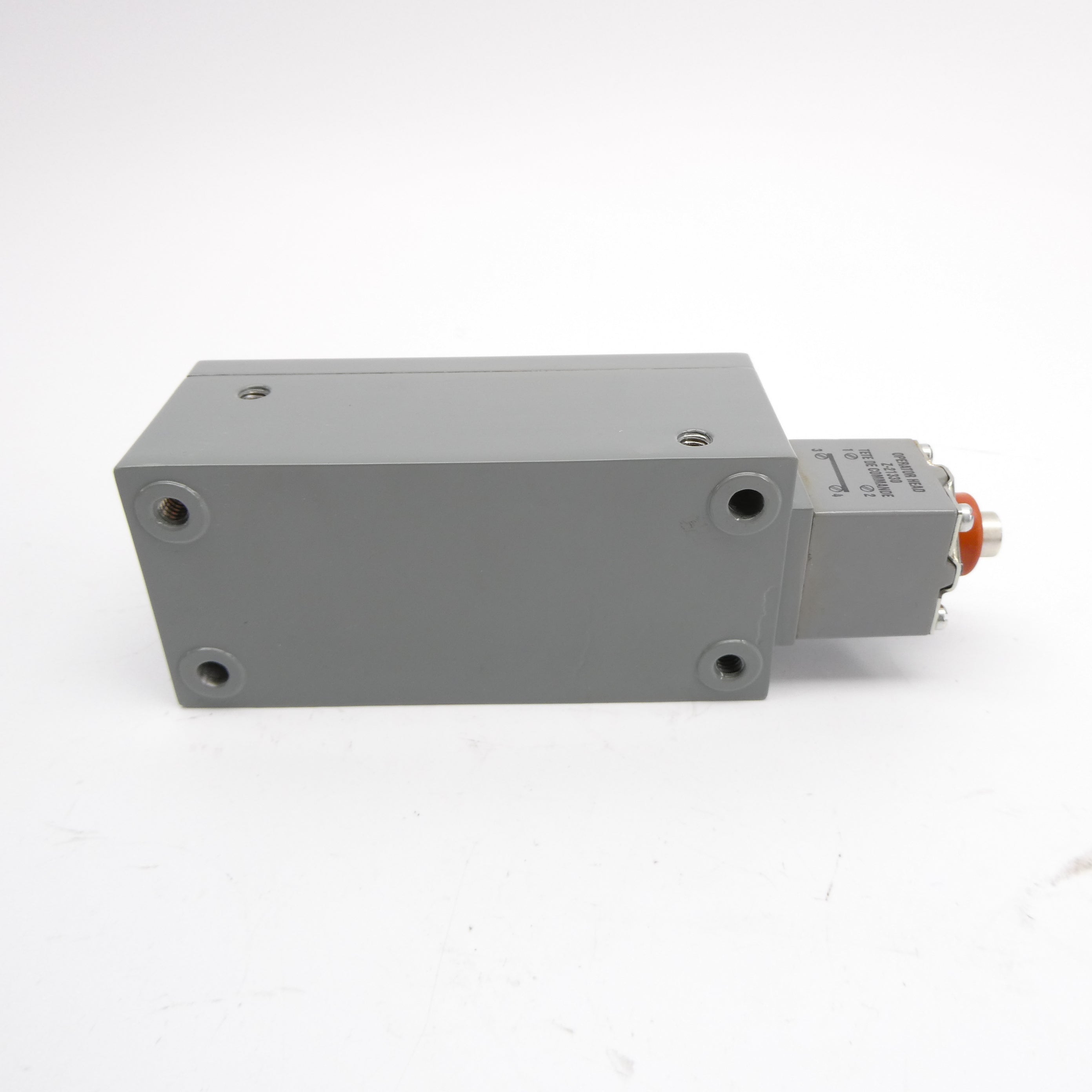 ALLEN BRADLEY 802X-B7 SER. B 120-600VAC (WH) NSMP