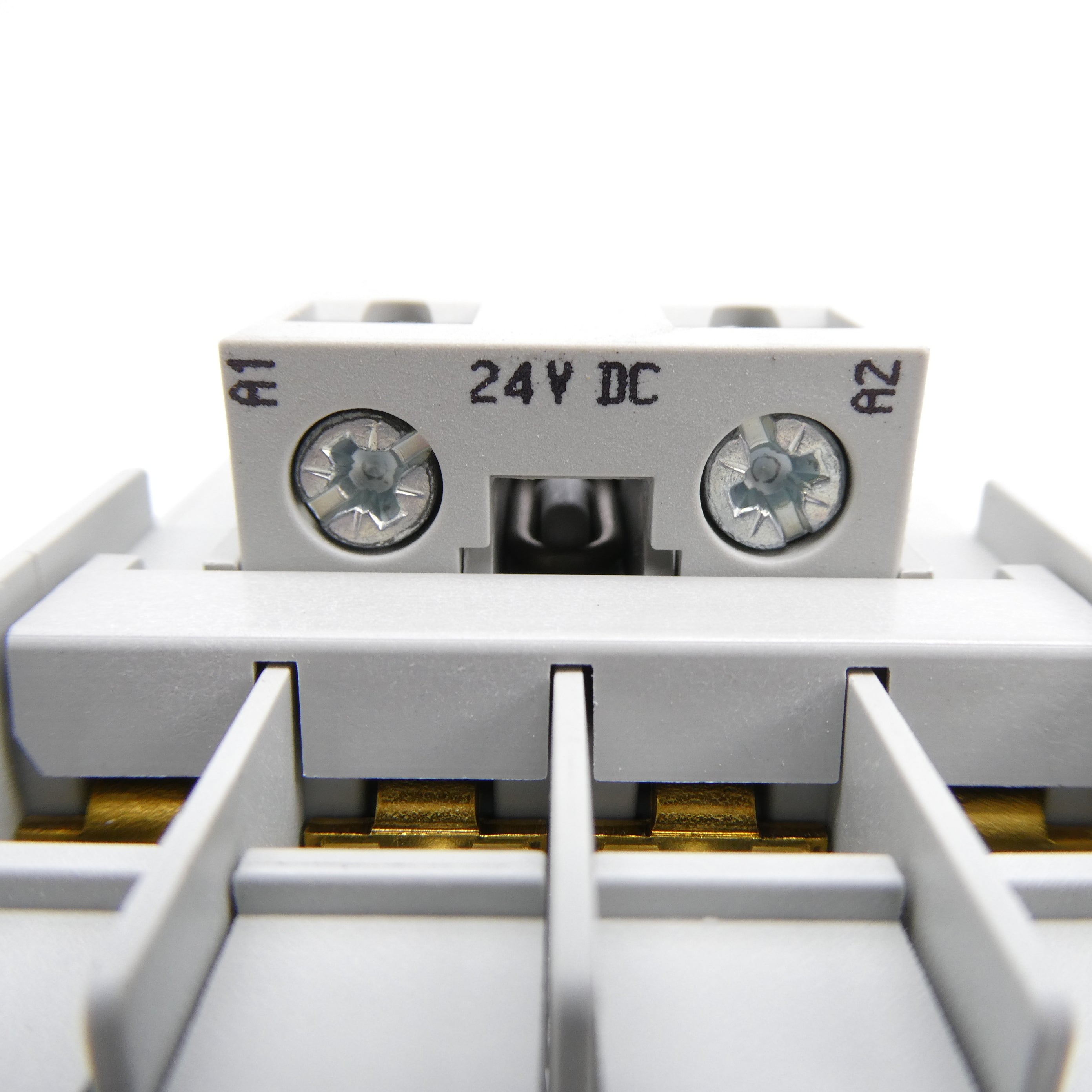 ALLEN BRADLEY 700-CF220ZJ SER. A 24VDC (BR/WH) NSMP