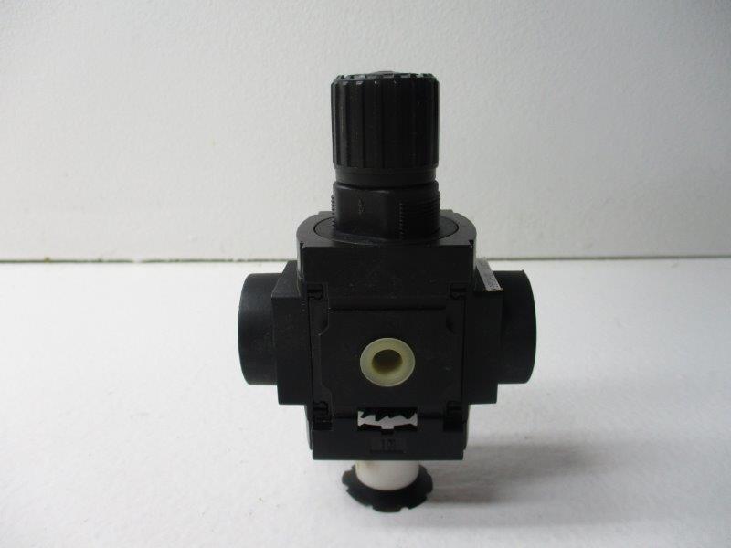 REGULATOR P39114-100  NSNP
