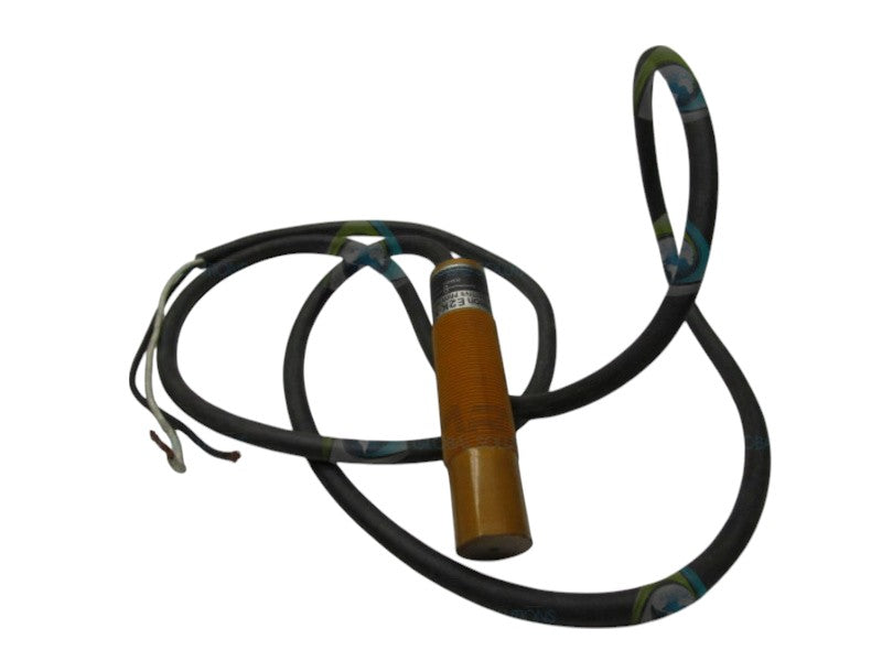 OMRON E2K-X8MY CAPACITIVE PROXIMITY SWITCH  UNMP