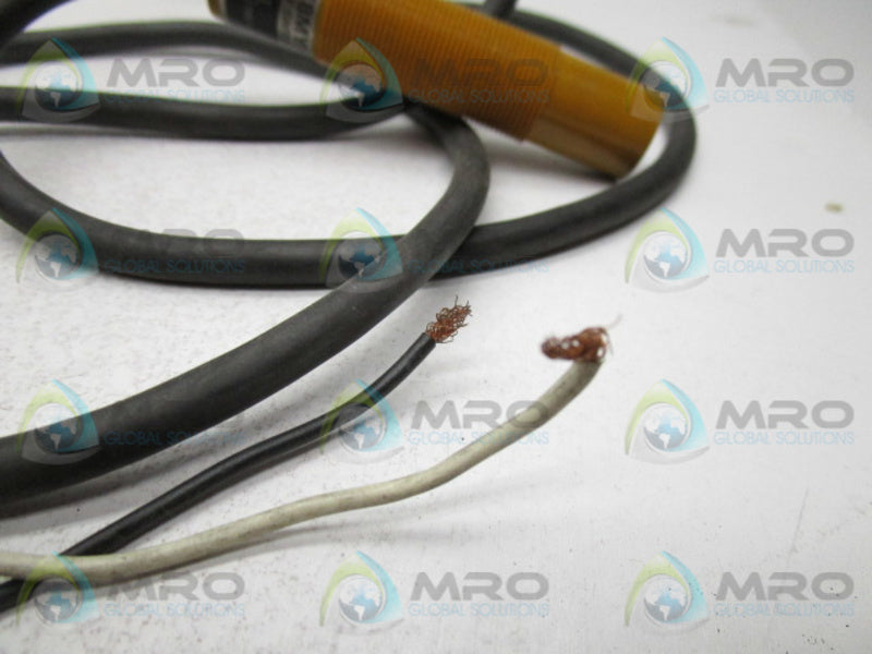 OMRON E2K-X8MY CAPACITIVE PROXIMITY SWITCH  UNMP