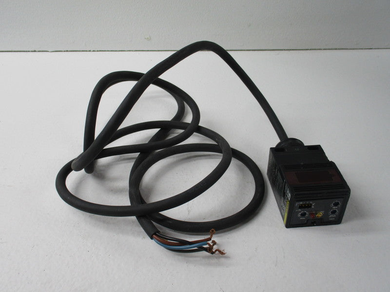 OMRON E3JU-R5M4T  UNMP