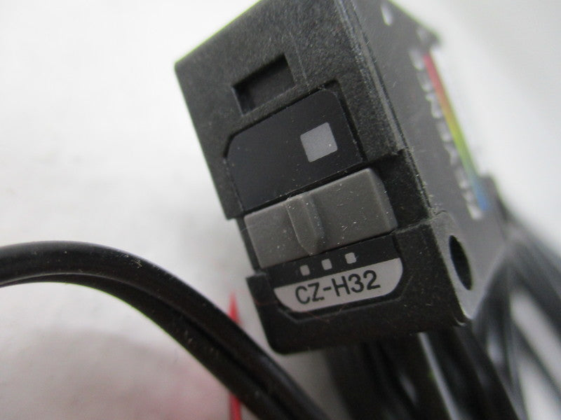 KEYENCE CZ-H32  UNMP