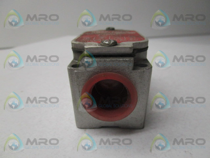 NAMCO M2-300 SNAP LOCK SWITCH  UNMP