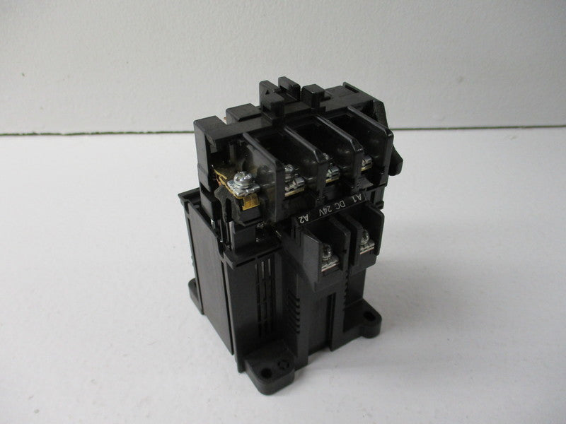 CONTACTOR M4  UNMP