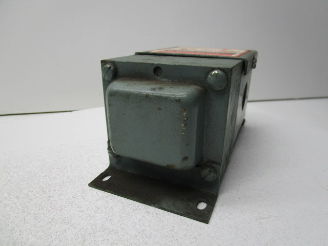 SOLA BASIC P19FB100 POWER TRANSFORMER  UNMP