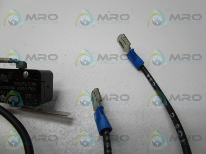 MCGILL 4777-1130 LIMIT SWITCH (AS PICTURED) UNMP