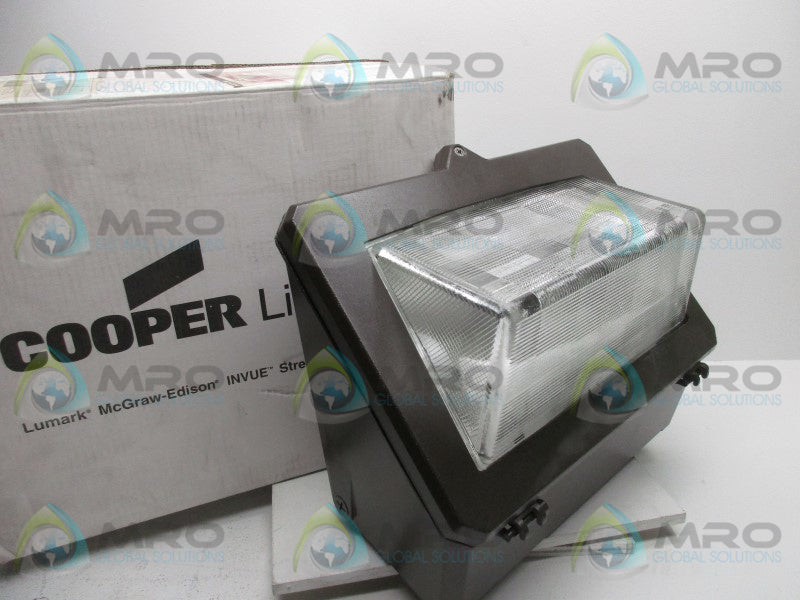 COOPER WPS25 PRISM GLASS LENS LAMP 250W 277V  NSMP