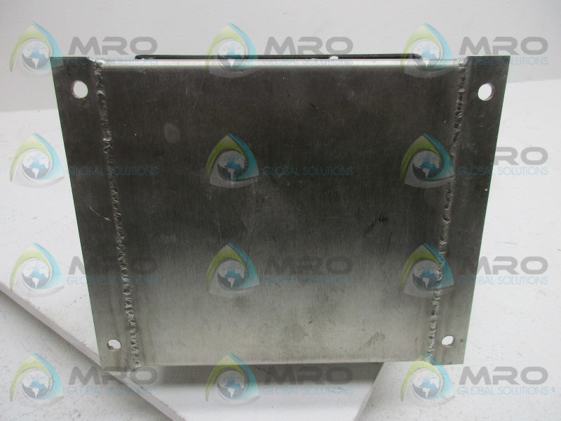 DEEGEE XFF/UC124/OH/SS YELLOW STROBE LAMP IN SS HOUSING  NSNP