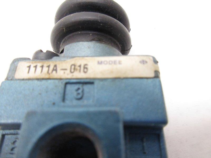 MAC 1111A-016  UNMP