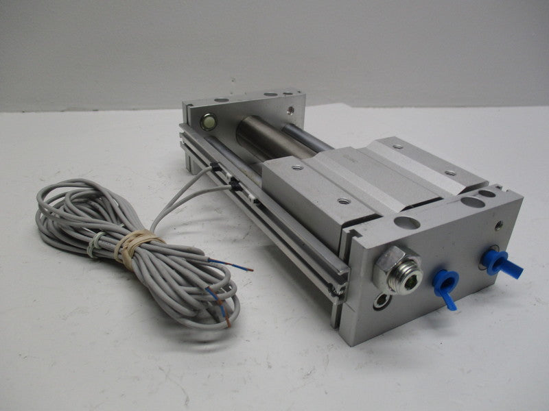 SMC CY1SG25-105Z-A93VL NSNP