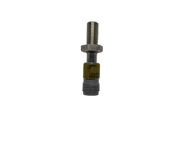 OMRON E2E-X1R5E1-P1 PROXIMITY SENSOR  UNMP