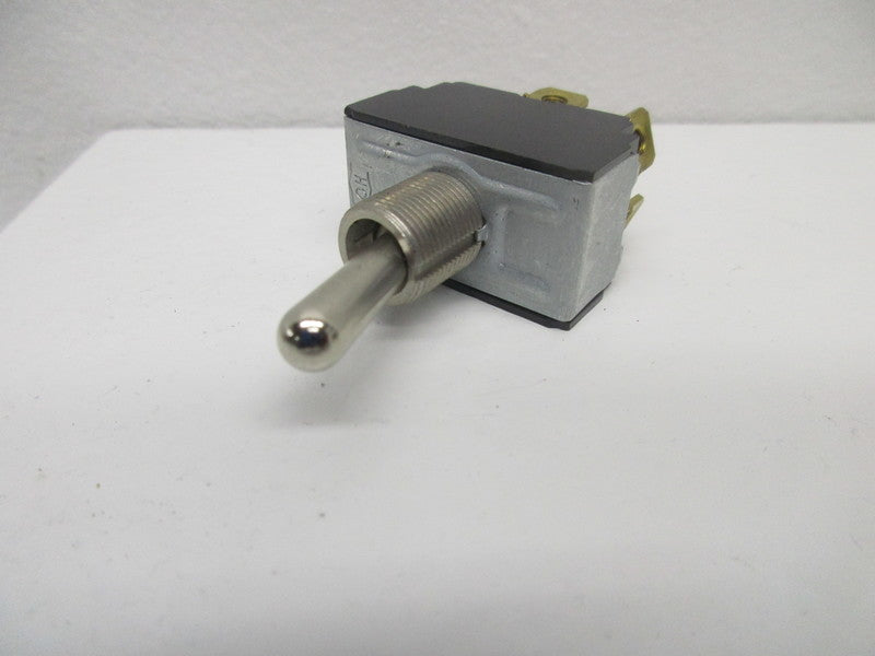 CUTLER HAMMER 1542 TOGGLE SWITCH  UNMP