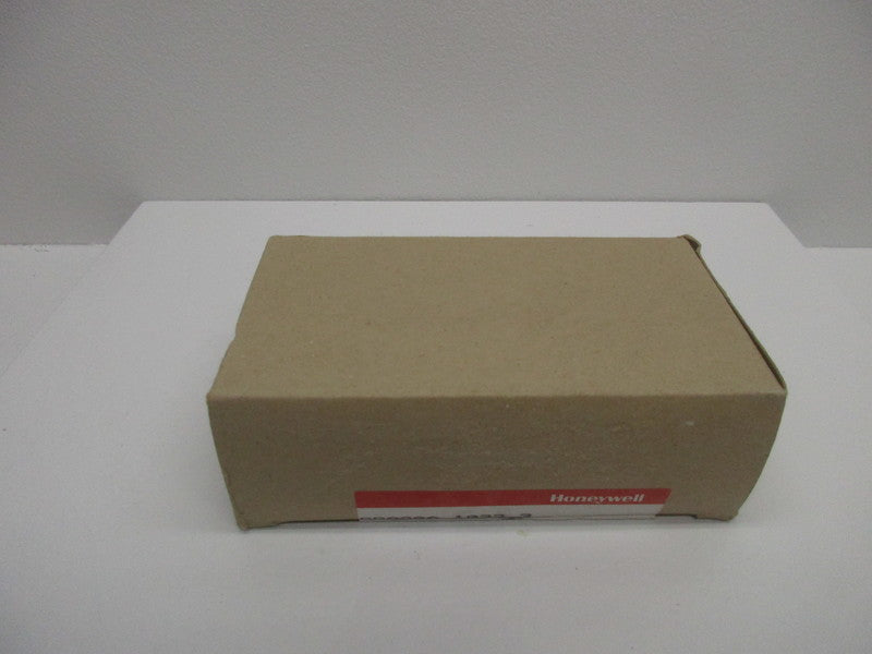 HONEYWELL RP920A-1033-3 PNEUMATIC CONTROLLER  NSFS