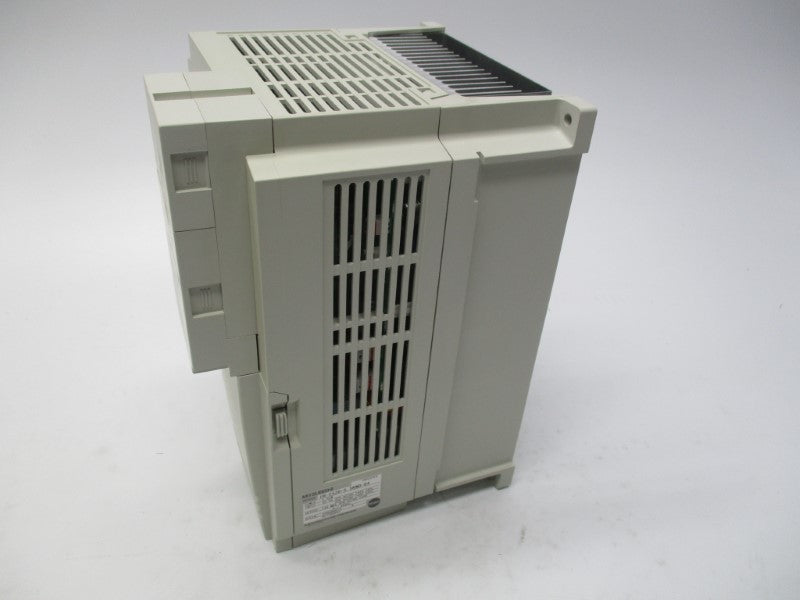 MITSUBISHI FR-E520-5.5KND-04 NSMP