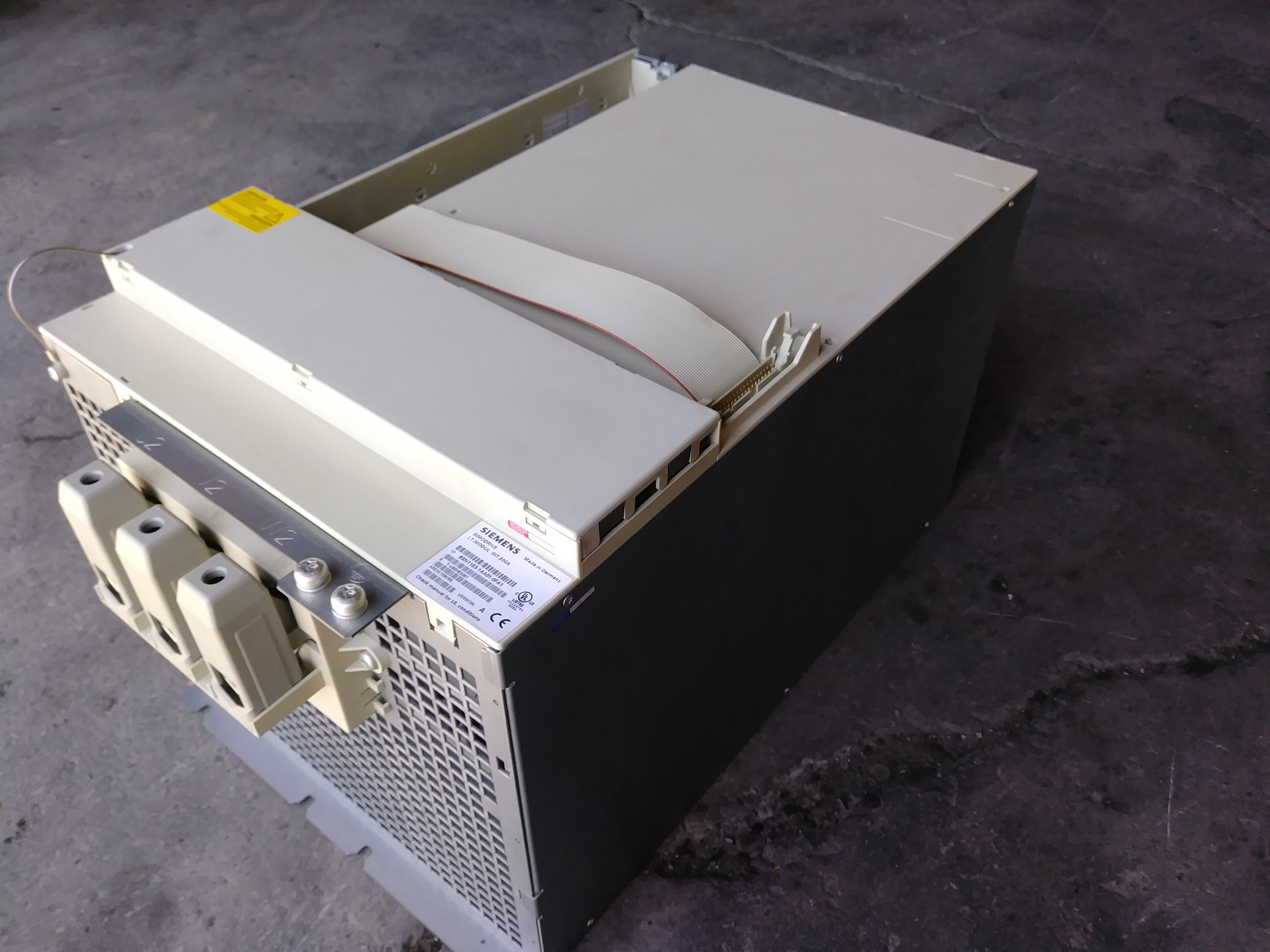 SIEMENS 6SN1123-1AA01-0FA1 200A NSMP
