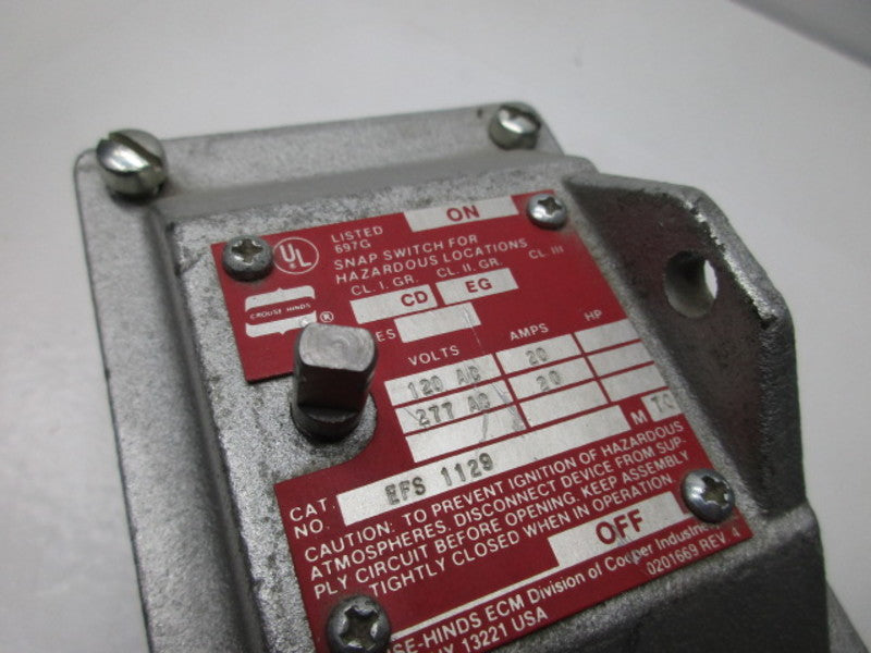 CROUSE HINDS EFS1129 EXPLOSION PROOF SNAP SWITCH  NSNP