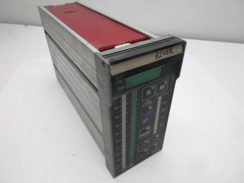 FISHER DPR900X1-A7 CONTROLLER TYPE DPR900 (AS PICTURED)  UNMP