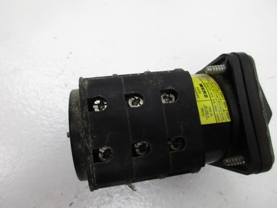 MERZ 451 3 POLE 3 POSITION SWITCH  UNMP