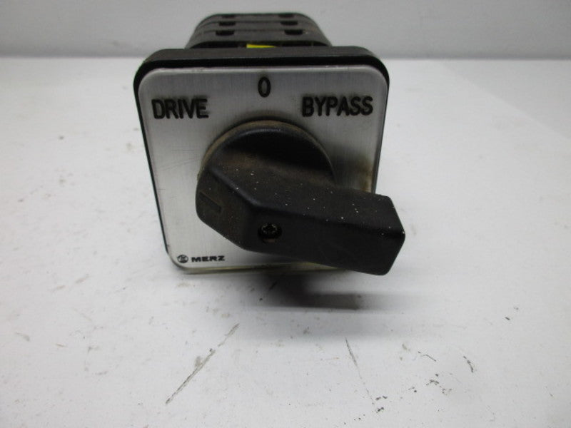 MERZ 451 3 POLE 3 POSITION SWITCH  UNMP