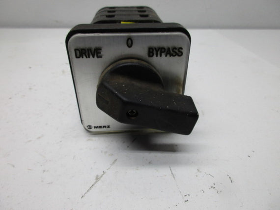 MERZ 451 3 POLE 3 POSITION SWITCH  UNMP