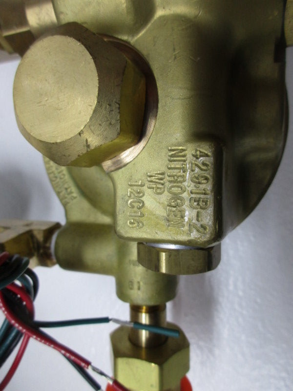 REGO 004291A NITROGEN GAS REGULATOR  NSMP