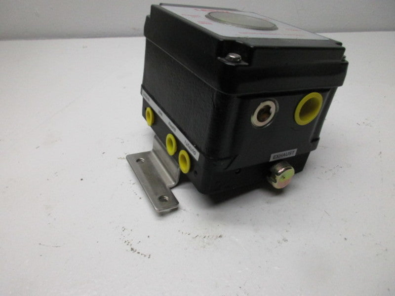 LAROX ELECTRO-PNEUMATIC POSITIONER  UNMP