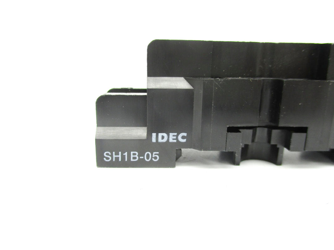 IDEC SH1B-05 300V 10A (BLACK) NSNP
